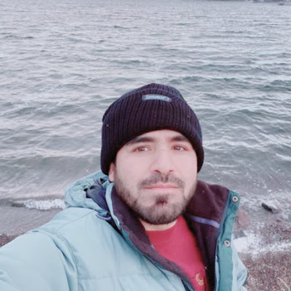 Profile Picture of Hamid Sayedi (@sayedihamid274) on Poshmark