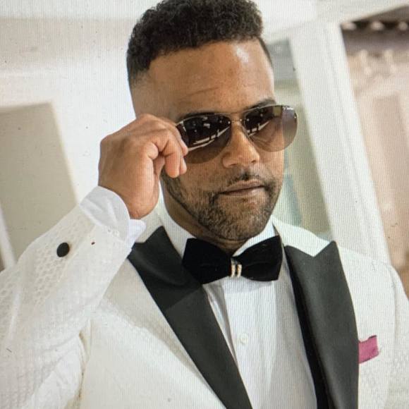 Profile Picture of Oliver Viletta (@nyfinestvito) on Poshmark