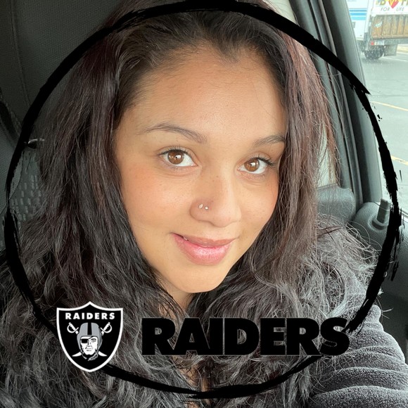 Profile Picture of Julie Michael cooper (@coopers1983) on Poshmark