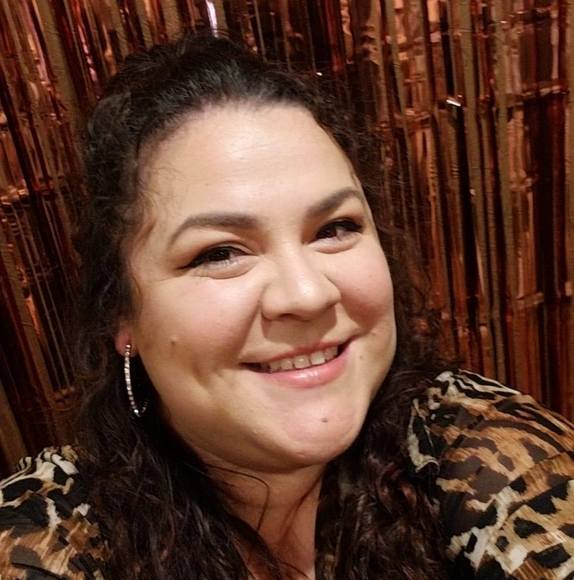 Mindy Perez - Poshmark Profile Picture of Mindy Perez (@mindyperez77) on Poshmark