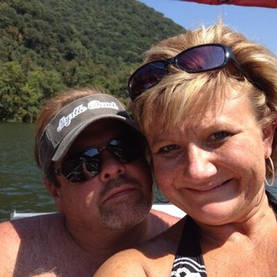 Profile Picture of Nancy Holcomb (@Nancylong0Nancy) on Twitter