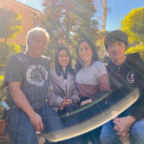 Profile Picture of Cecille Edora (@ceciliaedora) on Poshmark