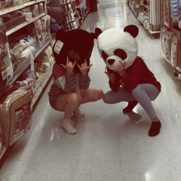 Profile Picture of Trinity Graves (@trinngraves1) on Poshmark