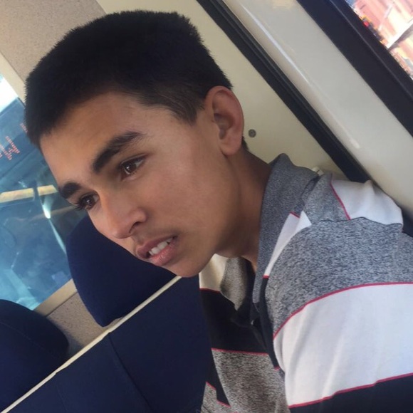 Profile Picture of Momo Longdick (@bigdickmo116) on Poshmark