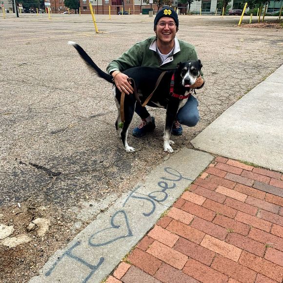 Profile Picture of Joey Schmidt (@joeyschmidt105) on Poshmark