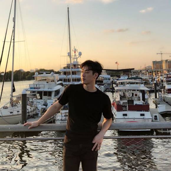 Profile Picture of Kevin Ma (@yvy789) on Poshmark