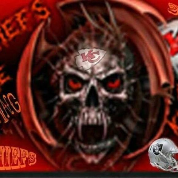 Profile Picture of Robert Minor (@stillthelongone) on Poshmark