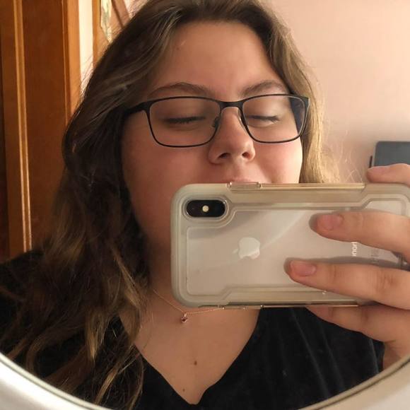 Profile Picture of Paige Steele (@lover107) on Poshmark