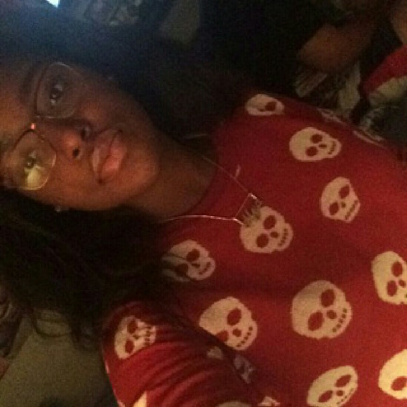 Profile Picture of Mya Jones (@purplevibes23) on Poshmark
