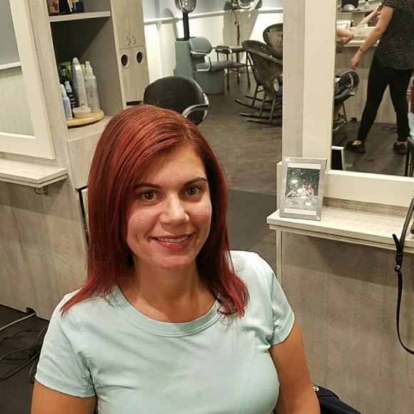 Profile Picture of Audrey Andrews (@muffinking02) on Poshmark