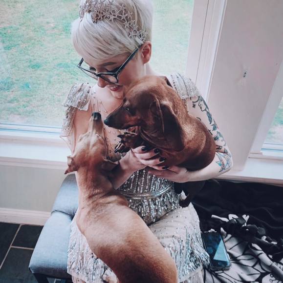 Profile Picture of Colie Mignault (@hellococo) on Poshmark