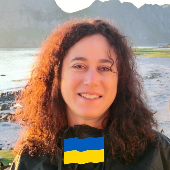 Profile Picture of Victoria Loewengart (@gisobiz) on Poshmark