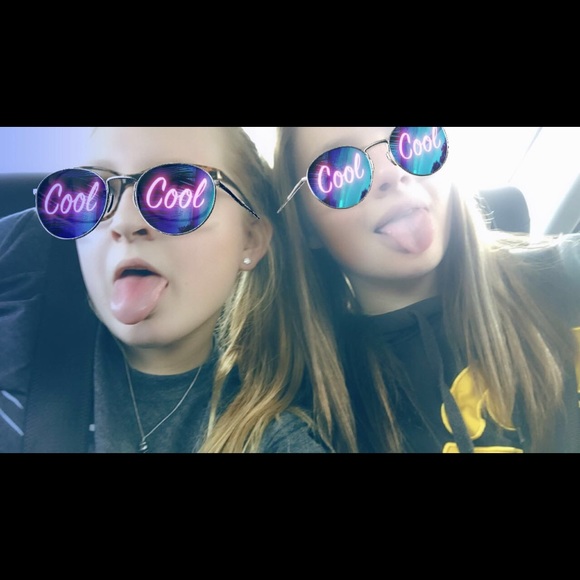 Profile Picture of Anna Endelman (@aendel) on Poshmark