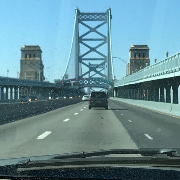 Profile Picture of Luisa Tejeda (@luisatejeda250) on Poshmark