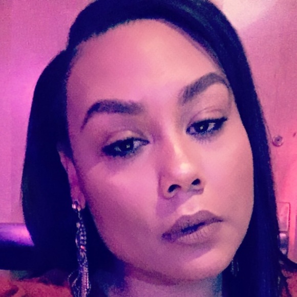 Profile Picture of Jade Greer (@jusher24) on Poshmark