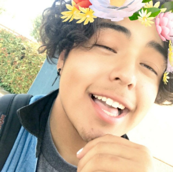 Profile Picture of Aaron Ledesma (@361ron) on Poshmark