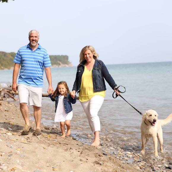 Profile Picture of Lisa Wheeler (@lisawheeler285) on Poshmark