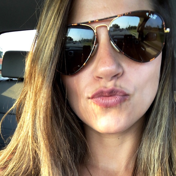 Profile Picture of Ariel Sorrells (@arielsorrells) on Poshmark