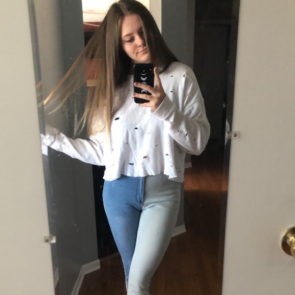 Profile Picture of Alana Scarpaci (@ascarp3) on Poshmark
