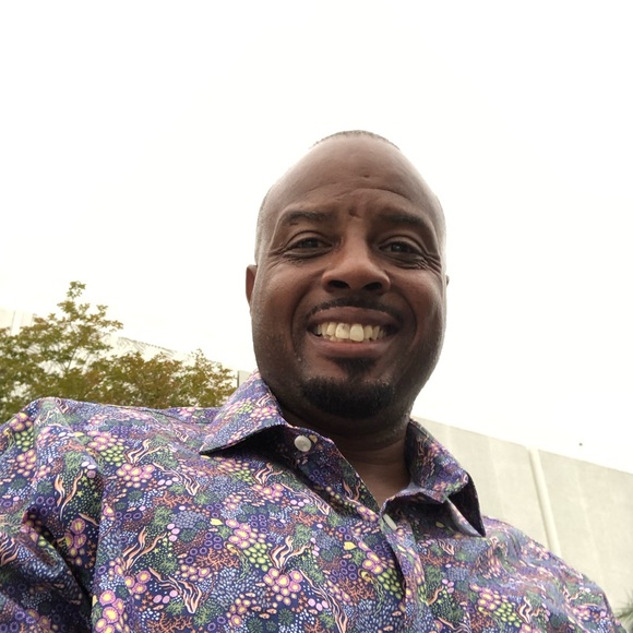 Profile Picture of Brian Mcgrady (@b_mcgrady) on Poshmark