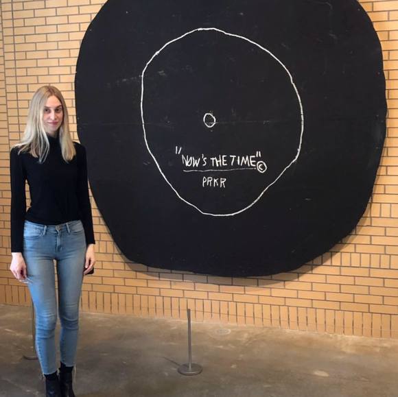 Profile Picture of Nadia Langnas (@nlangnas) on Poshmark