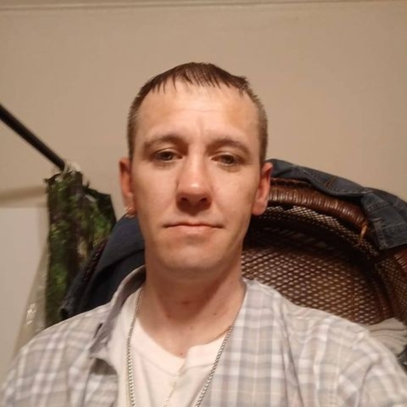 Profile Picture of Mark Rush iii (@rushiiimark) on Poshmark