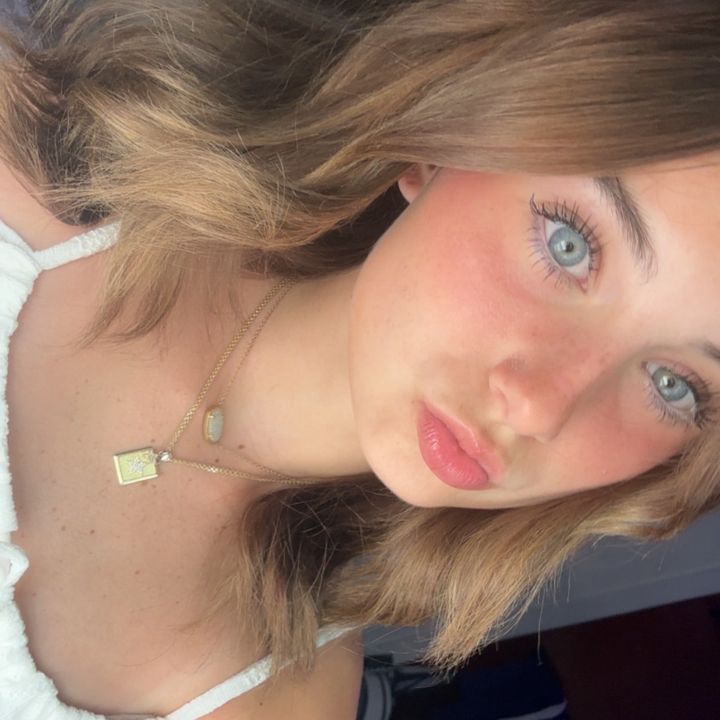 Profile Picture of 𝐦𝐢𝐜𝐤𝐞𝐲 (@mickey.treadway) on Tiktok