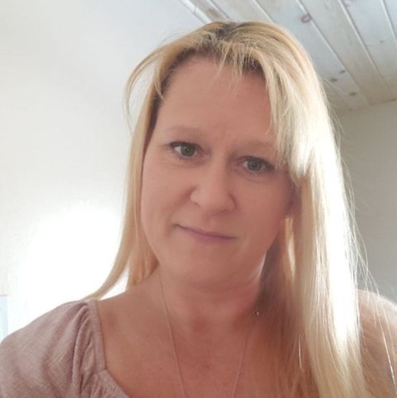 Profile Picture of Sherry Molnar gardner (@sherrymolnar) on Poshmark