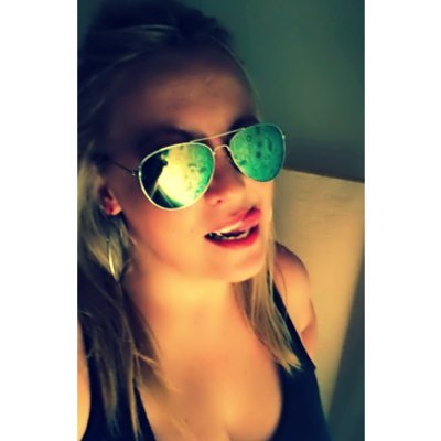 Profile Picture of M_vickylo (@vicky_lo2) on Twitter