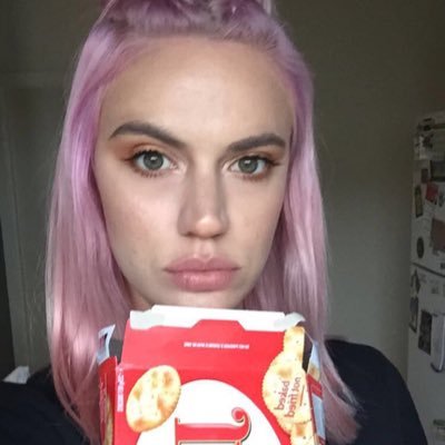 Profile Picture of Macaroni Master (@GenevieveRead) on Twitter