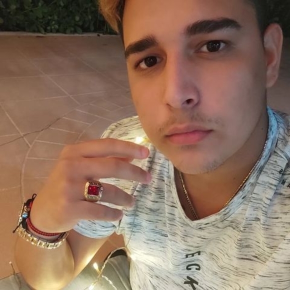 Profile Picture of Danny Fonseca barrios (@dannyfonseca574) on Poshmark