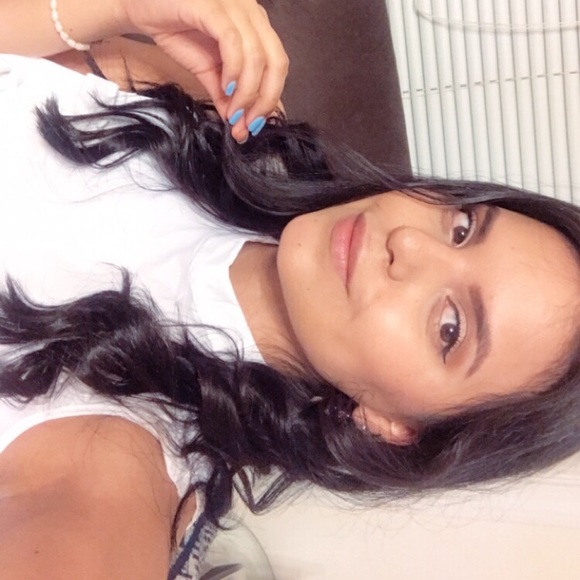 Profile Picture of Paula Castro (@pcastro279) on Poshmark