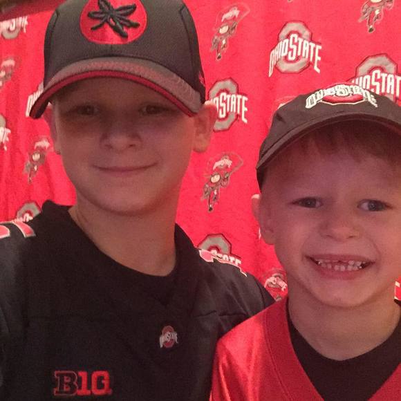 Alexander Brecht - Poshmark Profile Picture of Alexander Brecht (@alexanderbrecht) on Poshmark