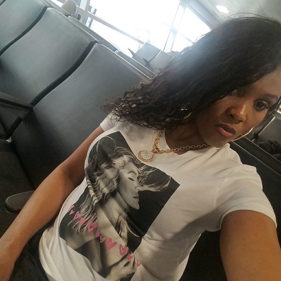 Profile Picture of Sophia Hicks (@sophiabulgin3) on Poshmark