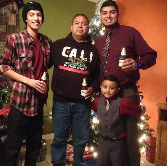 Profile Picture of Lorenzo Barrios (@lorenzobarrios) on Poshmark