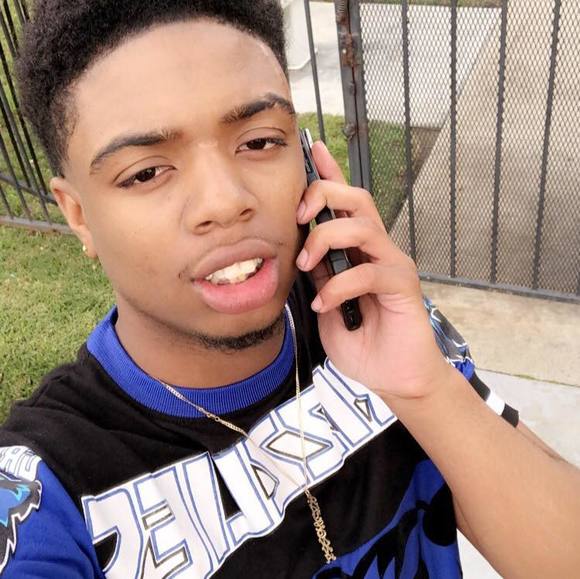 Profile Picture of Scotty Baine (@scottybaine) on Poshmark