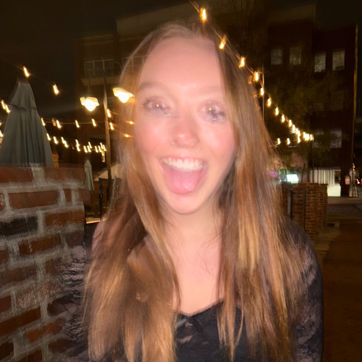 Profile Picture of roseG (@graycin06) on Tiktok