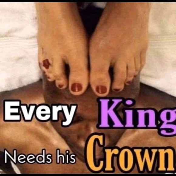 Profile Picture of Evan Briskey (@mobodies) on Poshmark