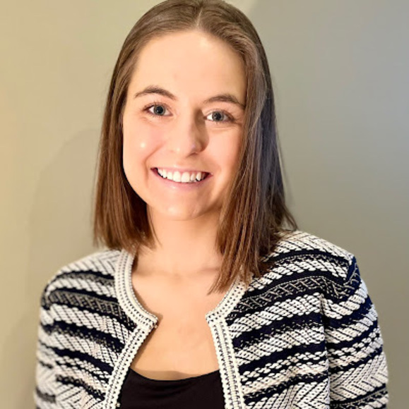 Profile Picture of Anna Trefelner (@annatrefelner) on Poshmark