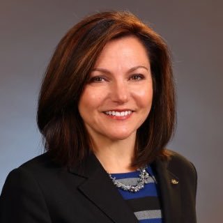 Profile Picture of Paula Heller (@pheller88) on Twitter