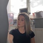 Profile Picture of 𝙇𝙞𝙡𝙮 𝘾𝙖𝙢𝙥𝙗𝙚𝙡𝙡💕 (@_.lilycampbell) on Instagram