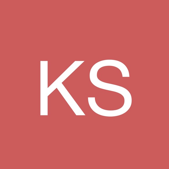 Profile Picture of Kevin Schmidt (@kevinschmidt489) on Poshmark