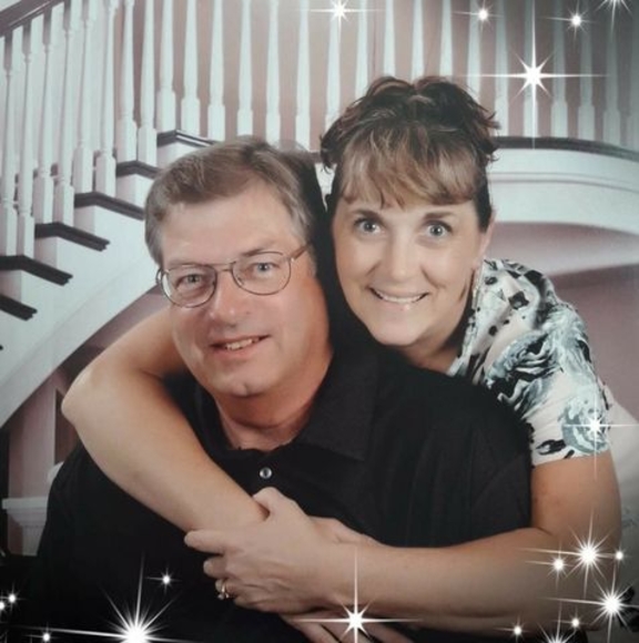 Lisa Petersen - Poshmark Profile Picture of Lisa Petersen (@grammapete224) on Poshmark