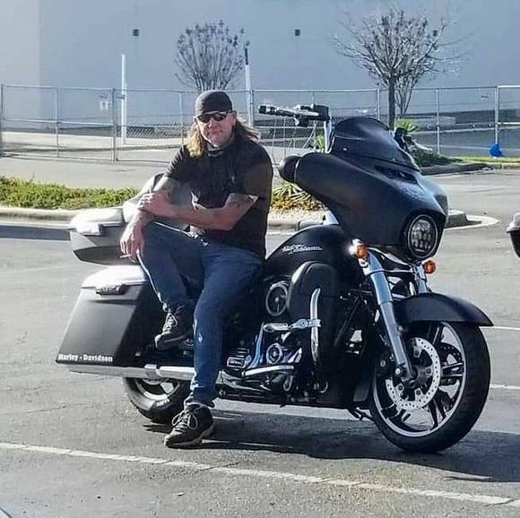 Profile Picture of Jeff Vaughn (@hdsuperglide05) on Poshmark