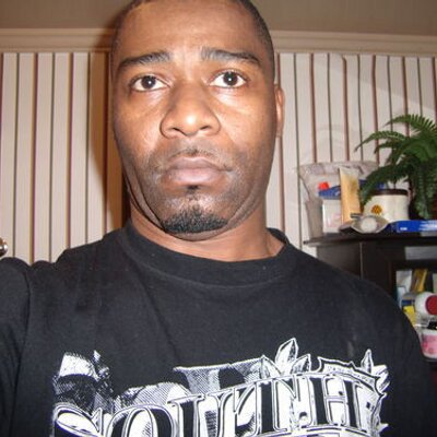 Profile Picture of Chris Brockington (@henrybrock) on Twitter