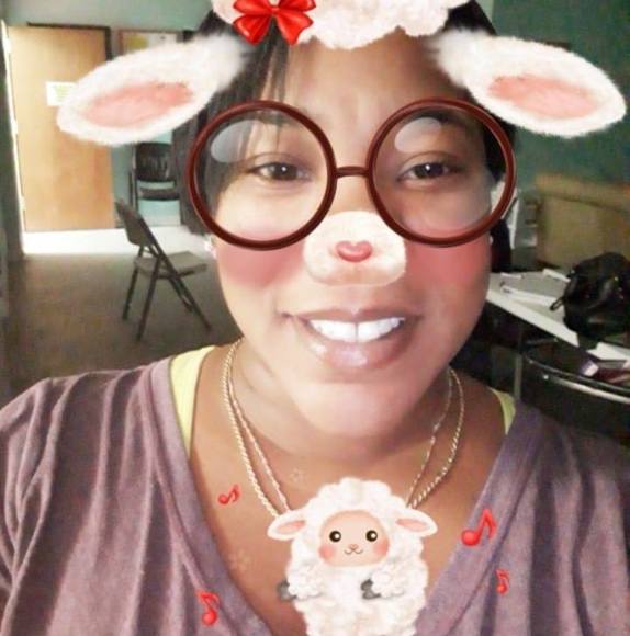 Profile Picture of Clara Moore (@claramoore744) on Poshmark