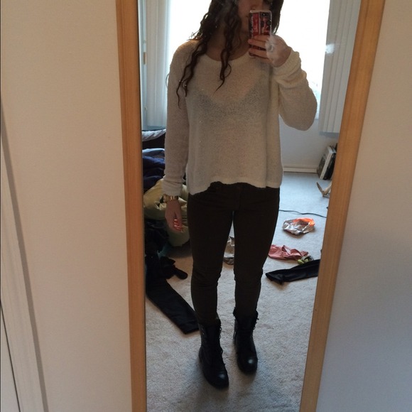 Profile Picture of Danielle Rosenthal (@roseyville) on Poshmark