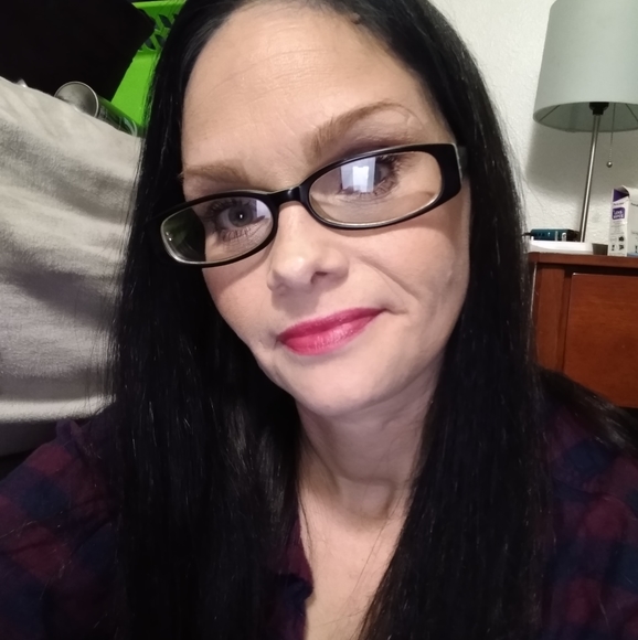 Profile Picture of Tabatha Stewart (@tabys0912) on Poshmark