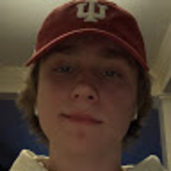 Profile Picture of Daniel Kaminski (@35kdaniel) on Poshmark