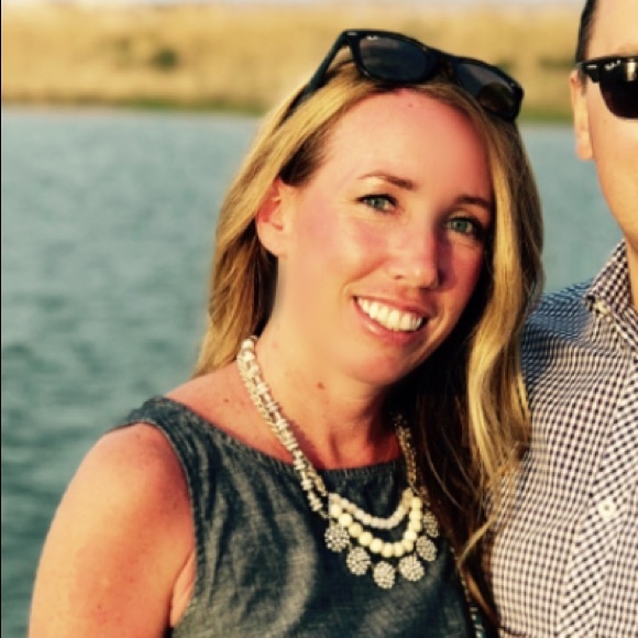 Profile Picture of Amanda Timpano (@a_timpano) on Poshmark